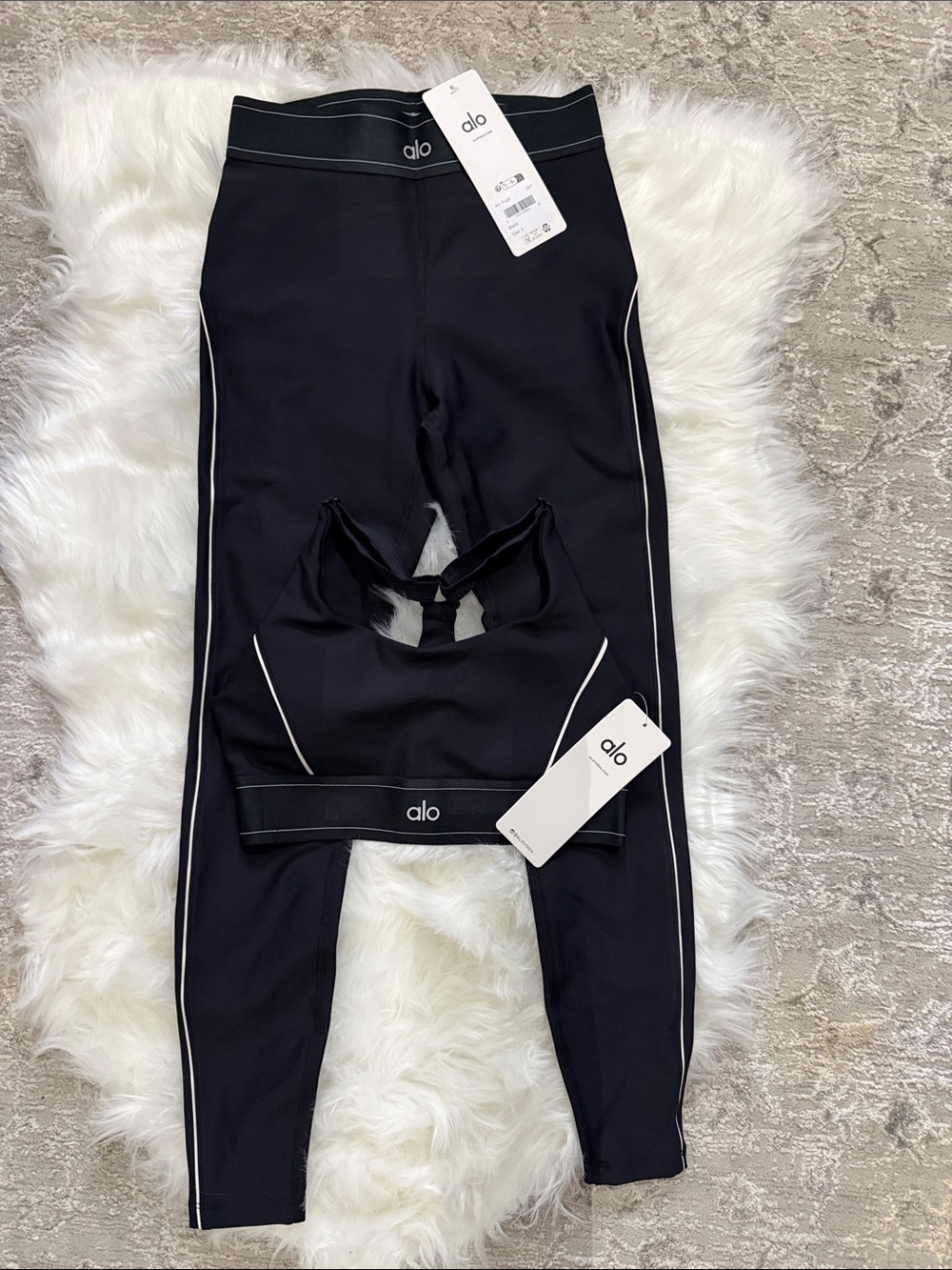 ALO Yoga Black Leggings and Sports Bra Set with White Piping size small